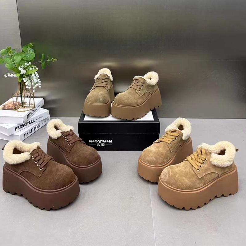Модные женские замшевые ботильоны на меху, теплые зимние ботинки 2025 года, новинка зимы, брендовые туфли на плоской подошве, короткие плюшевые туфли, повседневные кроссовки Botas