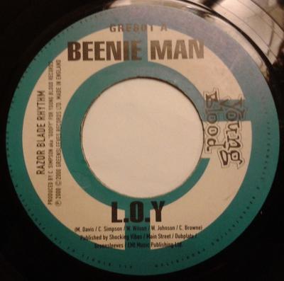 7-дюймовая пластинка BEENIE MAN / CAPTAIN BARKEY - L.O.Y/ Miss Matty Boy GRE801 Greensleeves Re 2000 UK Регги, Ска и Даб Б/У