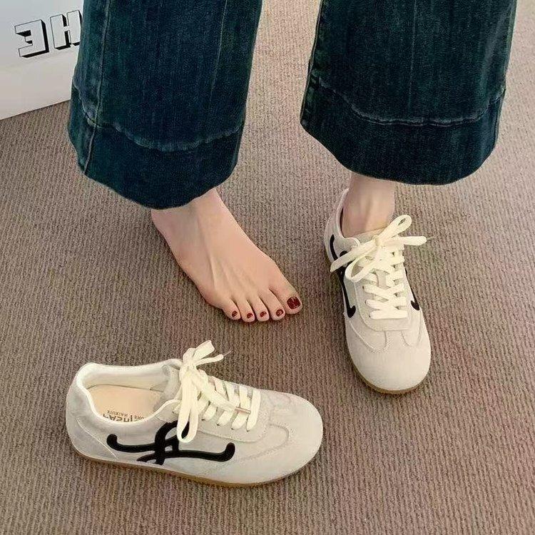 Кроссовки в стиле ретро в немецком стиле с большим носком на шнуровке, повседневный спортивный стиль, женские туфли Forrest Gump, весна 2025, новые женские туфли