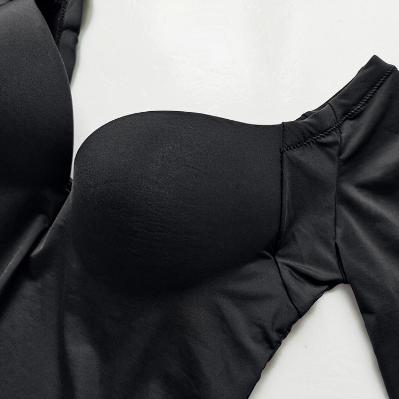 Заверните и отрегулируйте форму спины. Бюстгальтер с гладкой поверхностью, длинными рукавами и снизу со стальными кольцами. Наденьте сексуальное нижнее белье снаружи.