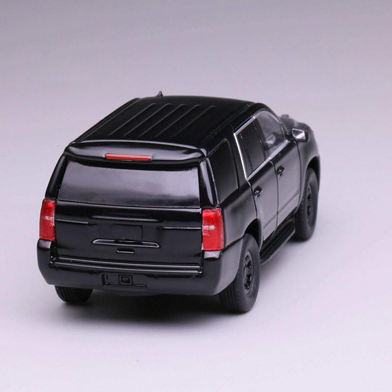 596 1:64 Chevrolet Tahoe PPV Скрытая Полицейская Версия Модель Внедорожника из Сплава В Наличии Коллекционная Игрушка Полицейская Машина и Машина Экстренных Служб