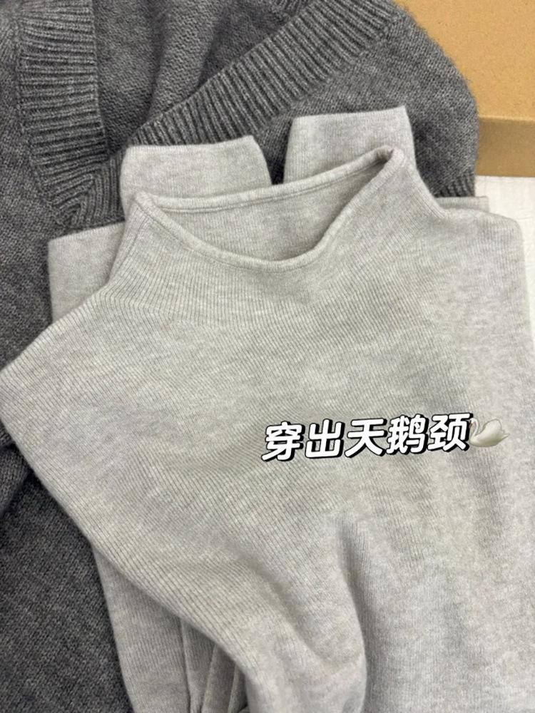 Milk Blue Inner Sweater Women's Autumn and Winter New Semi-turtleneck Knitted Bottoming Shirt, High-end Outer Wear Temperament Top