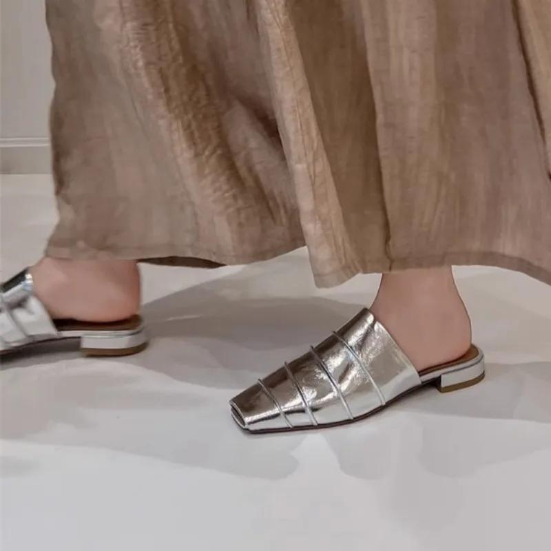 Модные женские повседневные тапочки 2025 Новые летние удобные туфли Женские домашние уличные повседневные сандалии Легкие дизайнерские тапочки Слайды Женские