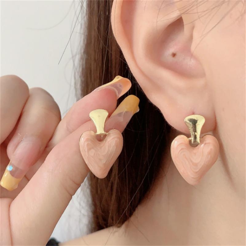 New Geometric heart ear studs earrings For Woman Fashion Korean Jewelry Temperament Girl's Daily Wear earrings