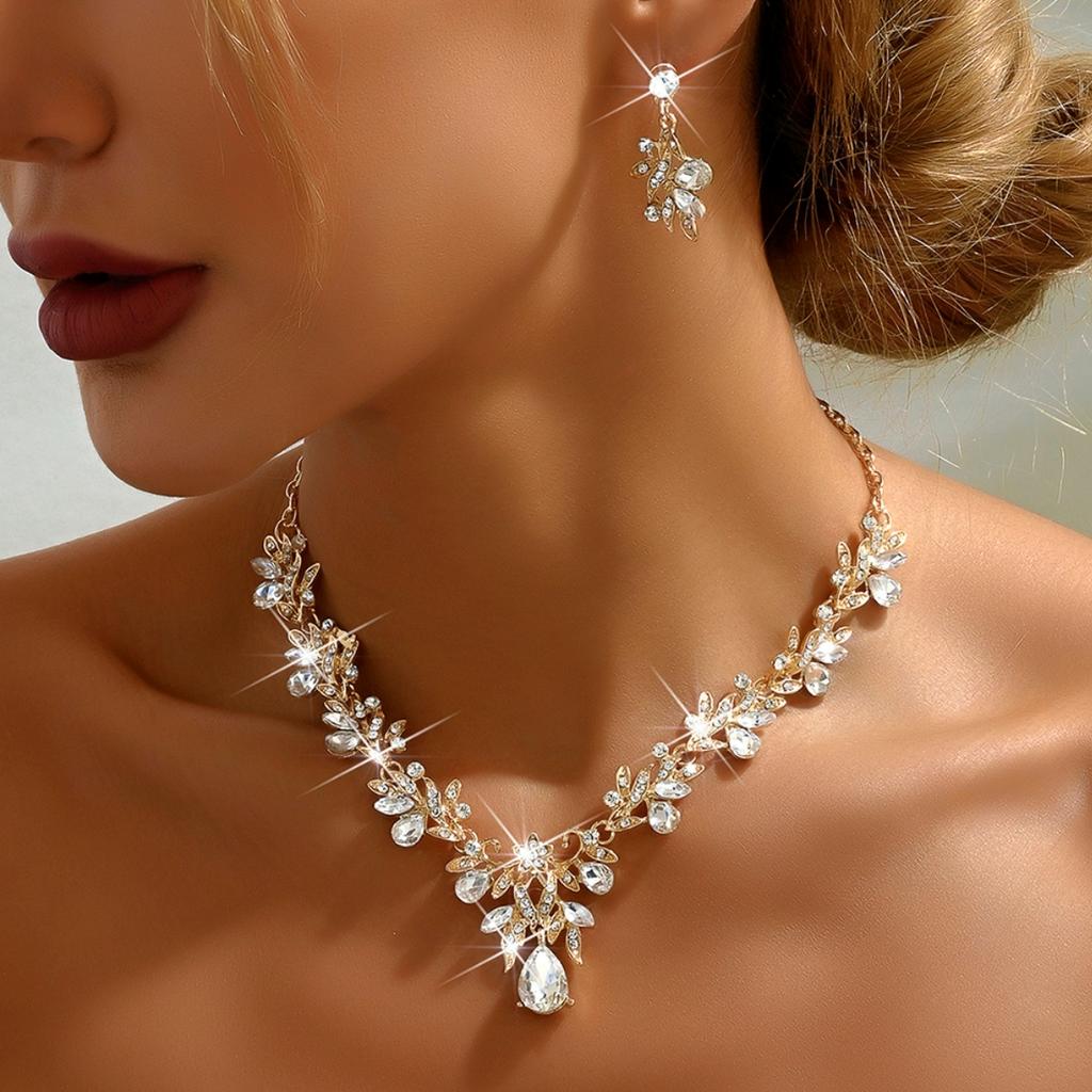 Cross border fashion high-end accessories, European and American popular luxury necklaces, earrings, banquet necklaces set