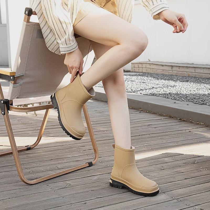 Женские резиновые сапоги из Японии и Кореи, привезенные из-за границы: Водонепроницаемые, нескользящие, износостойкие, мягкая подошва, удобные для использования на открытом воздухе и в помещении.