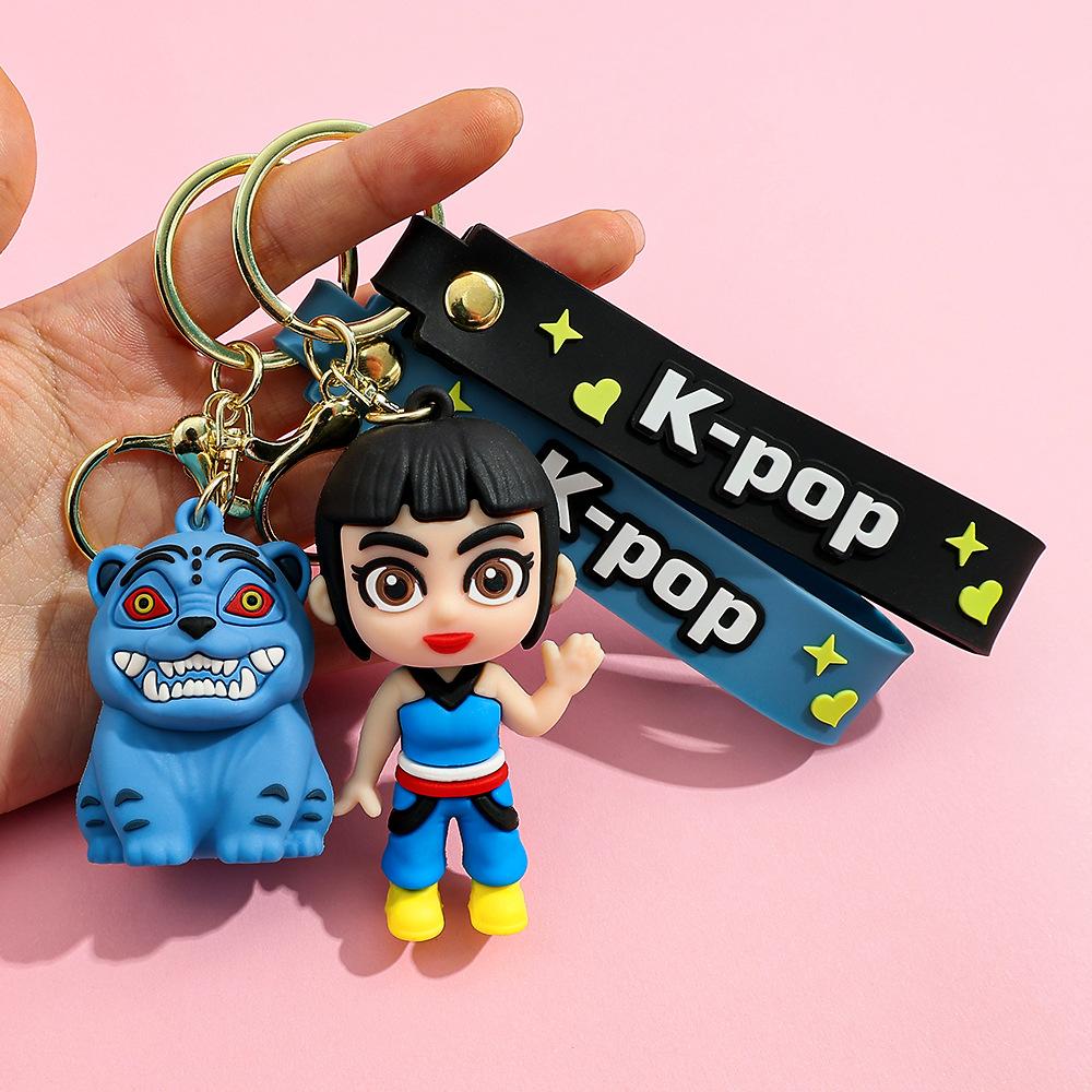 Kpop Охотник на демонов Резиновый брелок Маленький тигр Аниме Охотница Саджа Аксессуары для сумки мальчиков Ключница Уми Зои Джину Мира