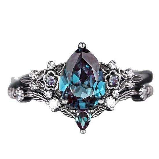 New fashionable ring set, floral design, blue ring for women, stackable, stylish, and exudes a sense of understated luxury