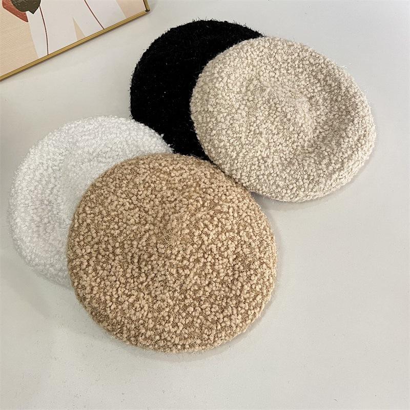 Trendy Shiny Peacock Yarn Beret Female British Retro Bud Hat Versatile Face Small Knitted Painter Hat