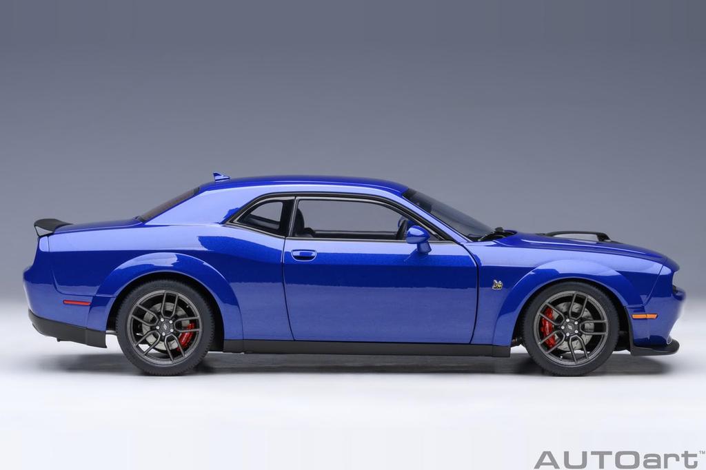 AUTOart 1/18 Scale Dodge Challenger R/T Scat Pack Widebody 2022 Indigo Blue/Metallic Blue Finished Model