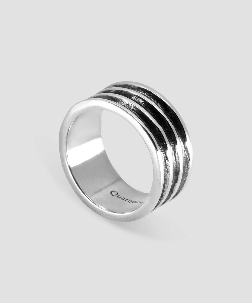 Quarqor #9103 Кольцо из серебра 92.5