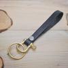 Брелок для ключей из коровьей кожи растительного дубления с латунной пряжкой в форме подковы - ретро-дизайн