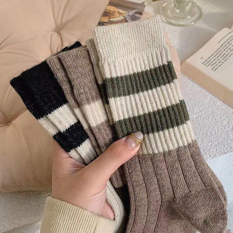 10 Pairs of Women's Autumn and Winter Socks Retro Thick Striped Tube Stack Socks