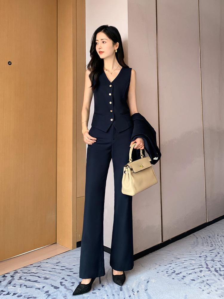 Эксклюзив бренда: Женский профессиональный высококачественный шерстяной костюм-тройка с жилетом и брюками микро-клеш для осени и весны