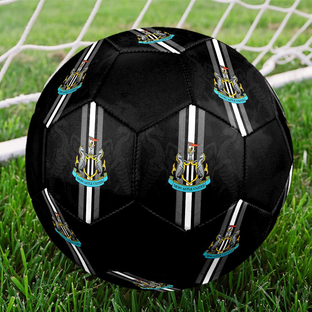 Футбольный мяч Newcastle United Цветной Для всех возрастов Машинная строчка ПВХ Готов к соревнованиям Прочный Высокий отскок.РАЗМЕР5