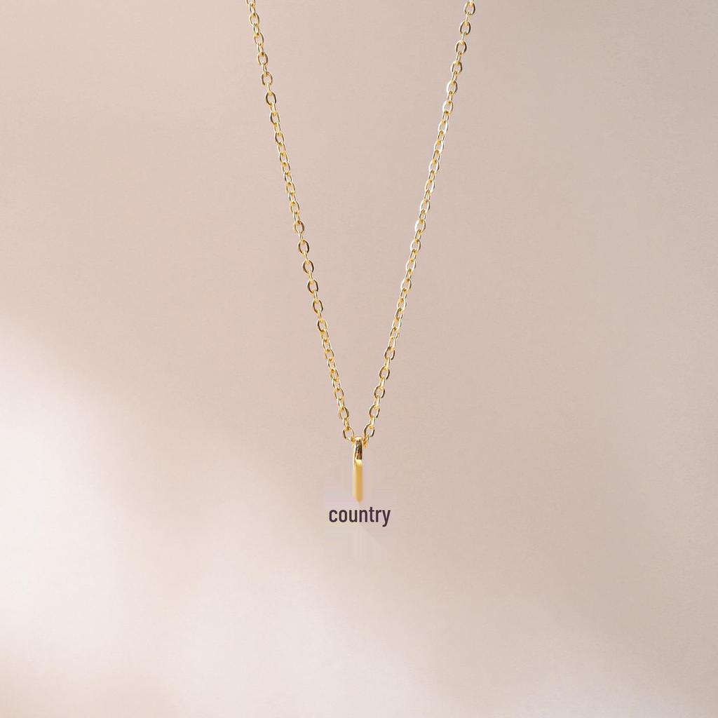 Ожерелье с подвеской «Камень декабря»: Квадратный дизайн и дизайн в виде капли воды с цепочкой из 18-каратной позолоченной меди.