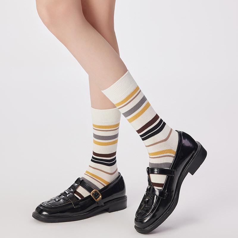 Autumn And Winter Striped Socks Children'S Japanese Retro Contrasting Color Medium Tube Women'S Socks Stacking Socks Sports Women'S Socks