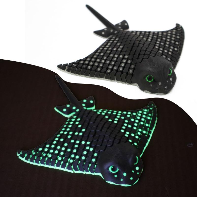 Aquatic Animal Model 3D Printed Luminous Manta Ray Toy Realistic Stingray Bioluminescent Room Ornament