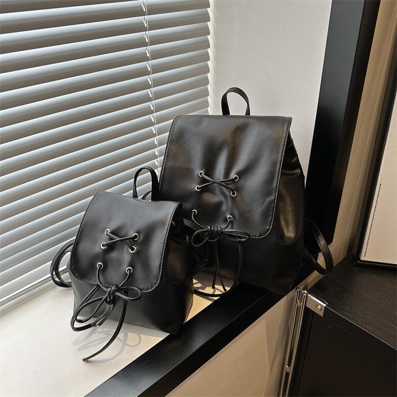 Простой стиль, милый рюкзак для женщин с нишевым дизайном, темпераментная сумка, небольшой рюкзак в студенческом стиле для женщин