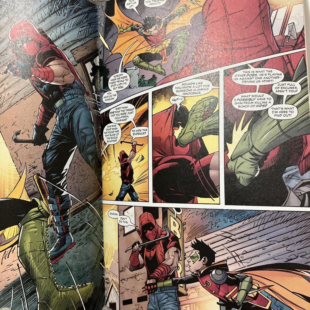 [USED] Teen Titans Annual Batman Robin Red Hood Leaf