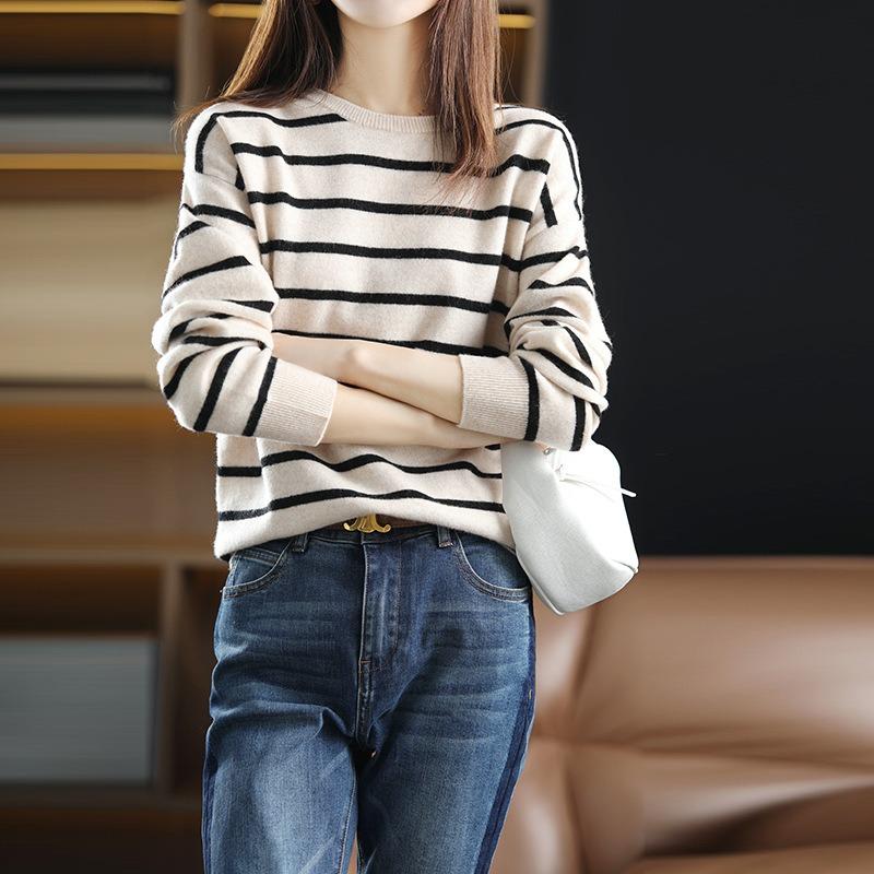 Women's Autumn New Knitted Sweater Crew Neck Striped Color Matching Shoulder Sweater Pullover Bottoming Shirt