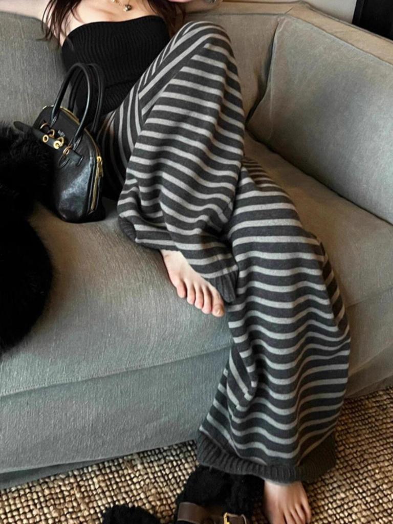 Women's Thick Wool Striped Pants - Cozy Knit Casual, Black Gray Floor-Length for Autumn/Winter.