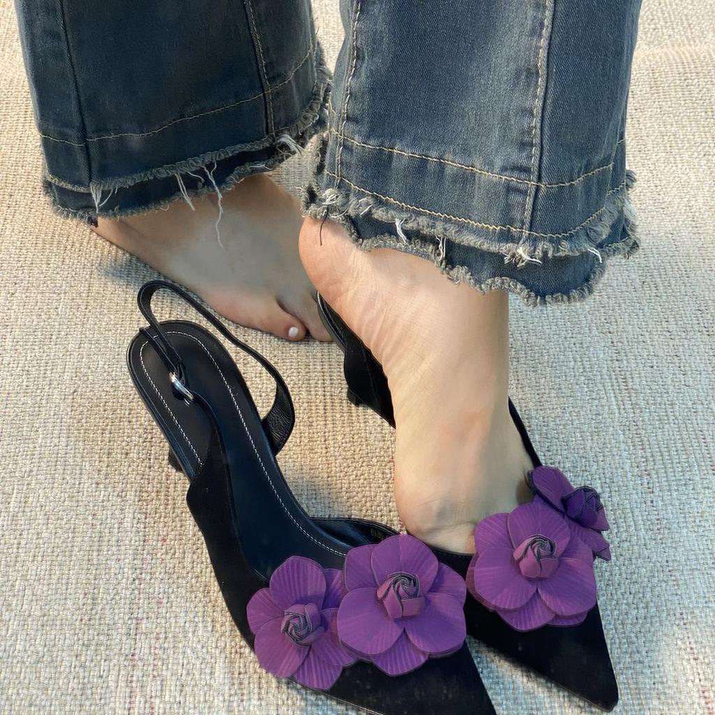 French Retro Style Flower Word with High Heels 2025 Summer New Pointed Side Empty Thin Heel Beautiful Sandals Women