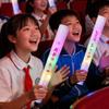 Атмосферные реквизиты Цветная губка Светящаяся палочка Ручная 2026 Новый год Светодиодная светящаяся палочка Мигающая трубка для поддержки Праздник дня рождения