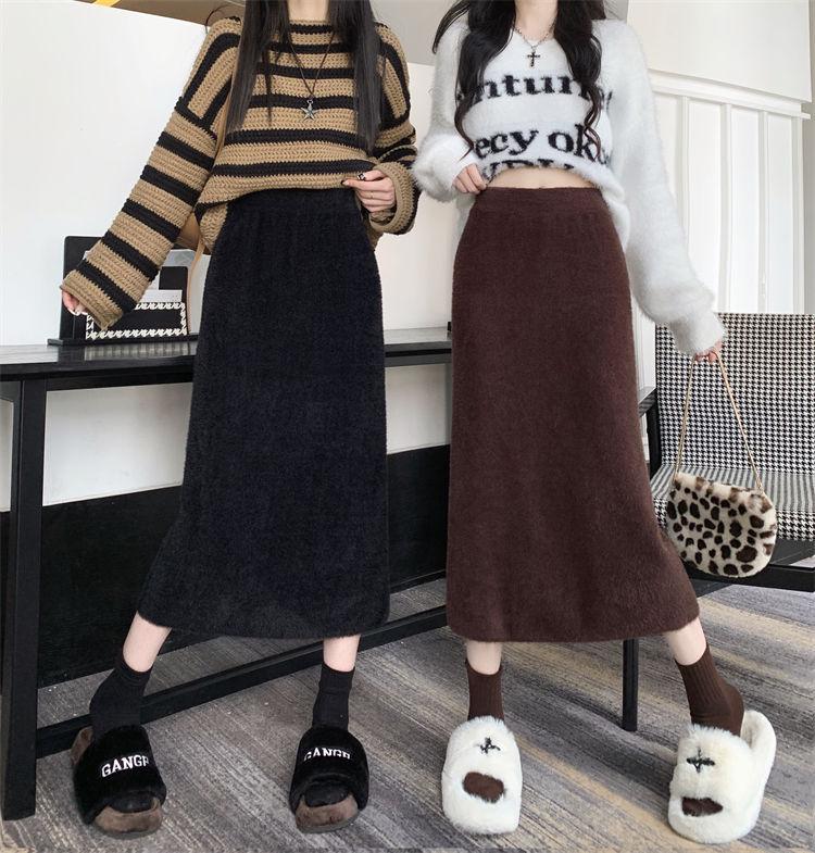 Женская эластичная юбка миди А-силуэта из плюша под норку для осени и зимы