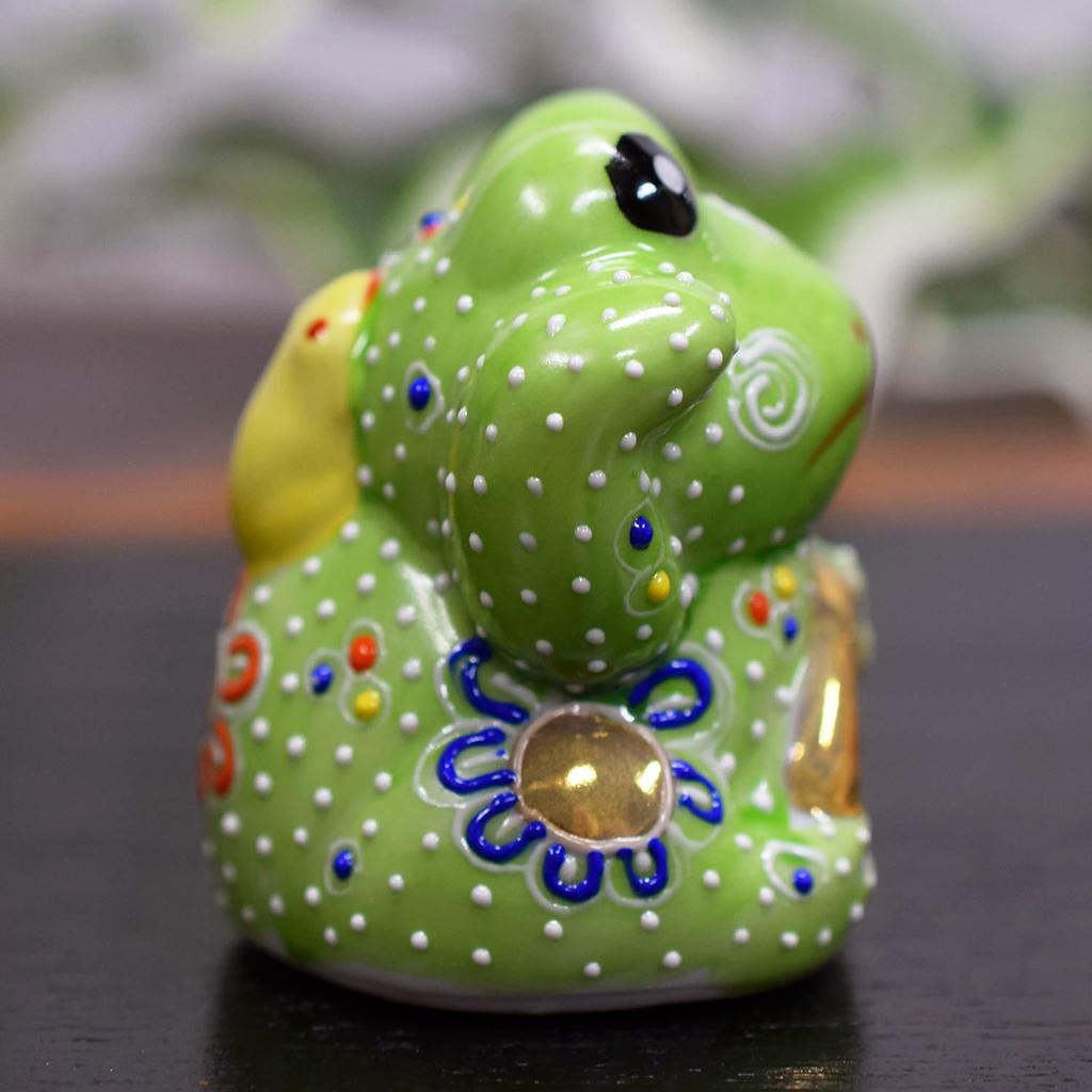 Фигурка лягушки Кутани Керамика Сашими Овальная лягушка Талисман на удачу Предмет фэн-шуй