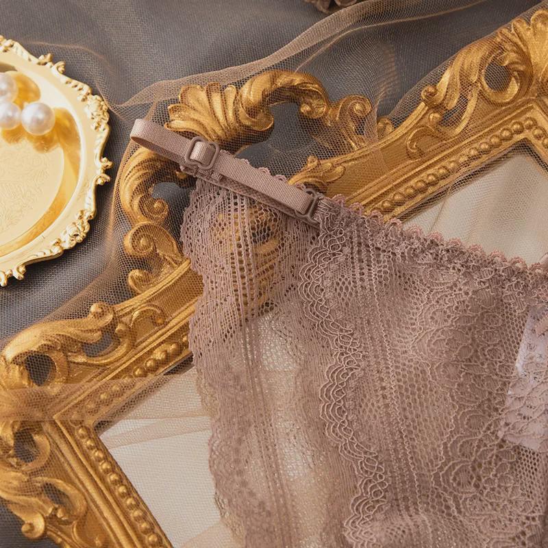 Women's Seamless Low-Waist Ultra-Thin Lace Briefs with Sexy Thin Straps