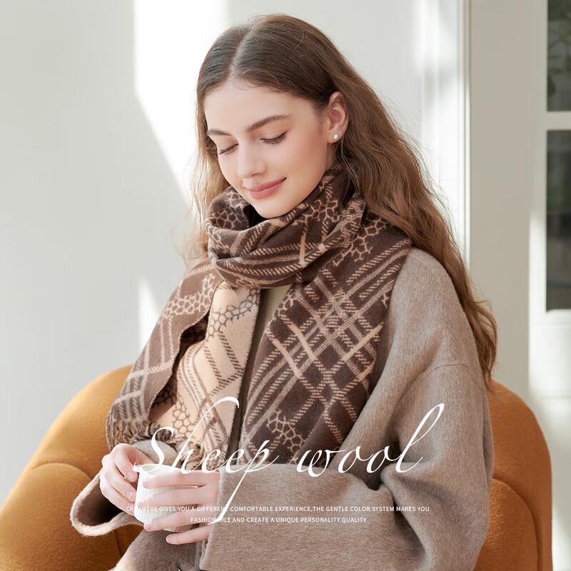 Women's Pure Lambswool Narrow Jacquard Scarf