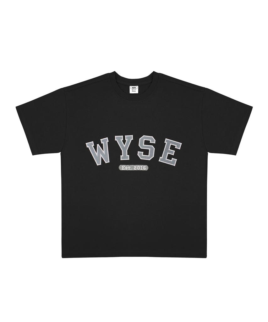 Базовая футболка с логотипом колледжа WYSE (черный)
