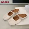Мода Мода Ремешок с пряжкой Неглубокие Женские Балетки Мэри Джейн Обувь Странный Носок Обувь Мягкие Женские Балетки Обувь Лолиты Женские Слайды