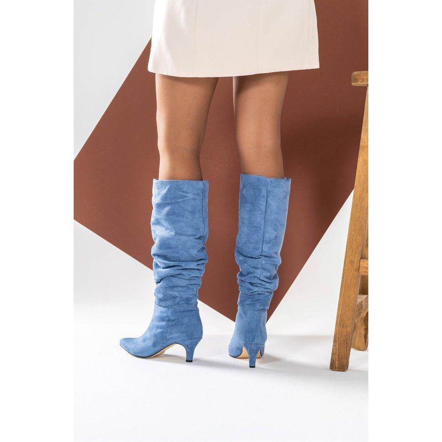 Женские замшевые высокие сапоги на среднем каблуке