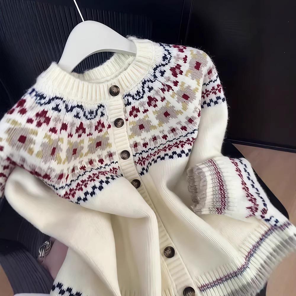 Women's Loose-Fit Knitted Cardigan - Fair Isle Design, Cozy Autumn/Winter Style