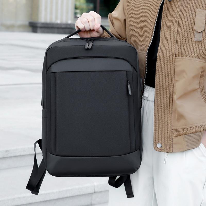 New lightweight men's backpack, a trendy and versatile computer backpack for business and commuting