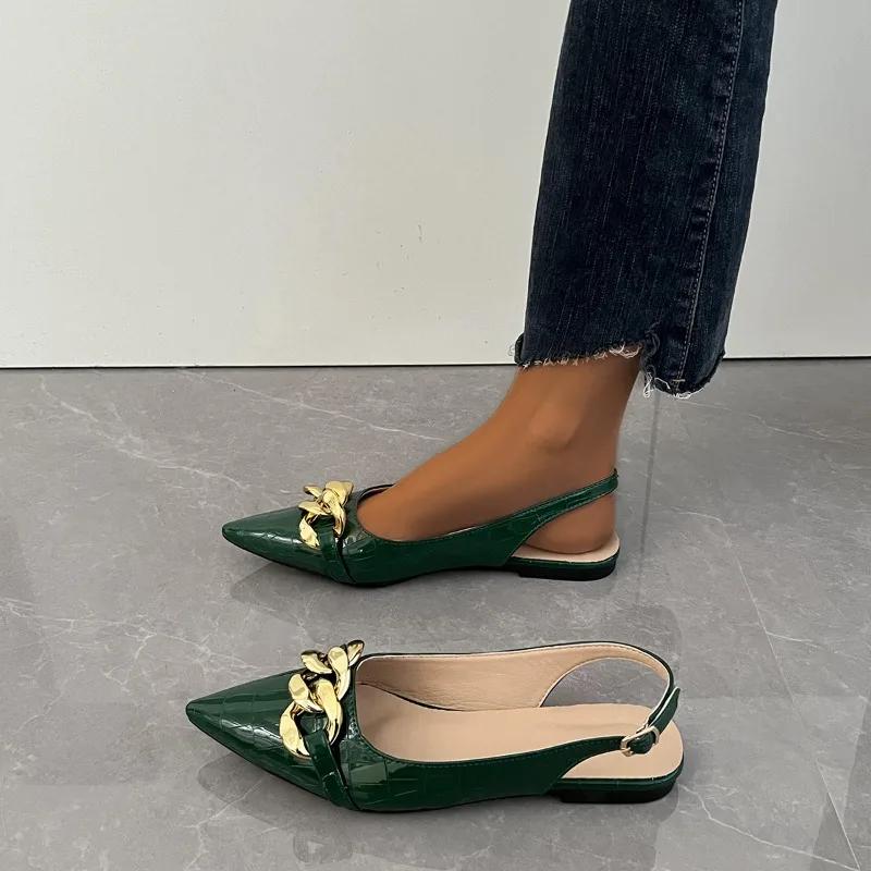 Мода 2025 Новые летние женские сандалии Модные металлические цепочки Балетки Острый носок Женские повседневные туфли Лодочки Роскошные сандалии Женские Дизайнерские