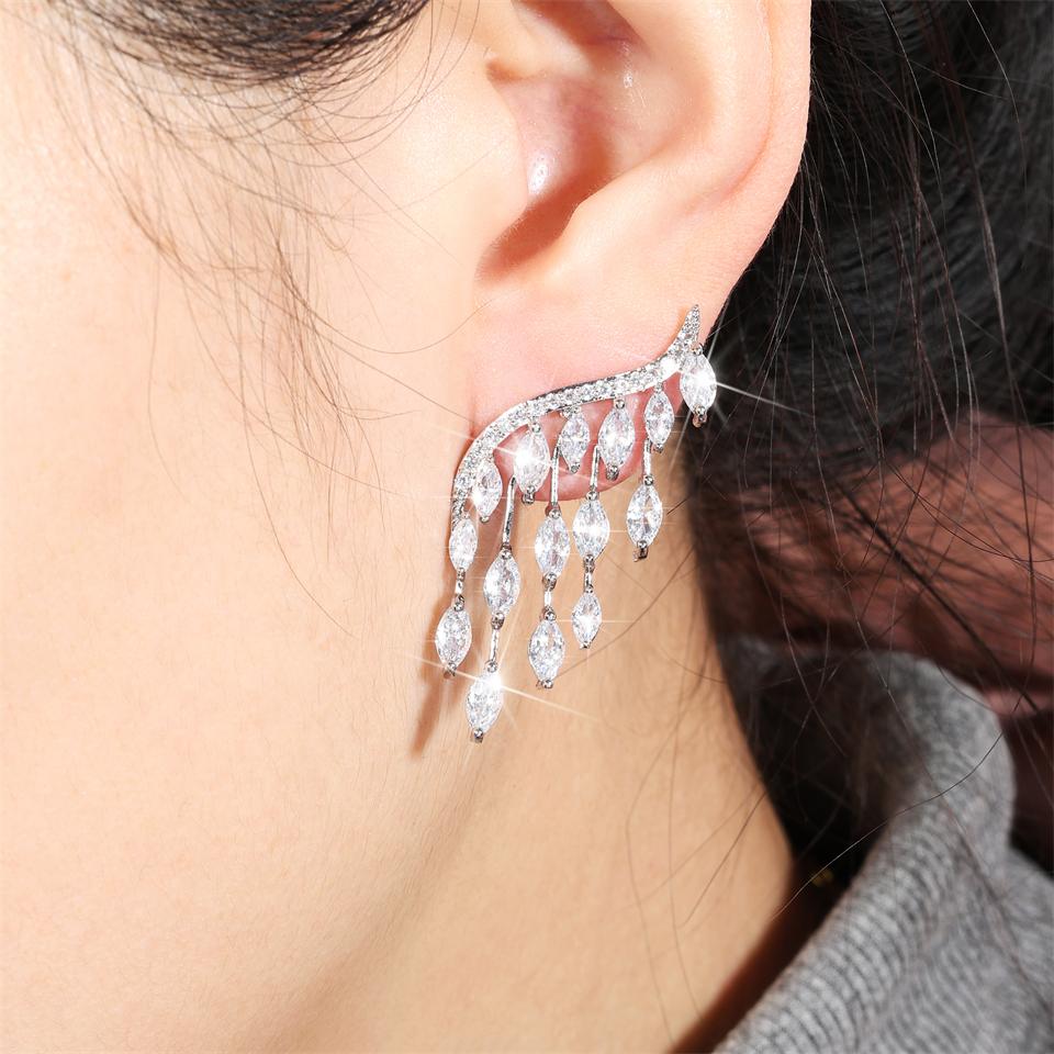 ZAKOL Модные серьги-пусеты с кисточками и крыльями для женщин, блестящие серьги с кубическим цирконом, новый стиль 2023, стиль Ins, Корея, для вечеринки, циркон