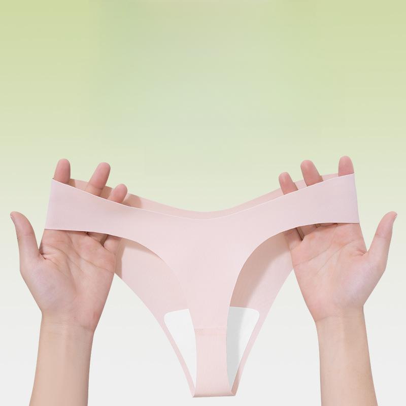 Women's Ice Silk Yoga Sports Thong with No Trace, Thin Design, Low Waist, Pure Cotton Crotch, Antibacterial Crotch, No Hip Clip, Women's Thong
