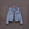 Ayollar uchun moda kashtali qisqartirilgan denim kurtka katta o'lchamli marvaridli og'ir kurtka