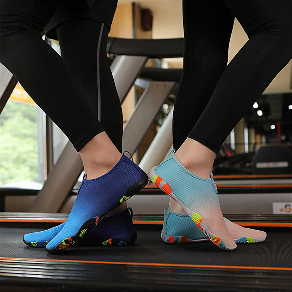 Size 37 Laceless Men's Casual Sneakers Sea Slippers Men Shoes Mens Designer Sandals Sport Footwear Clearance Advanced