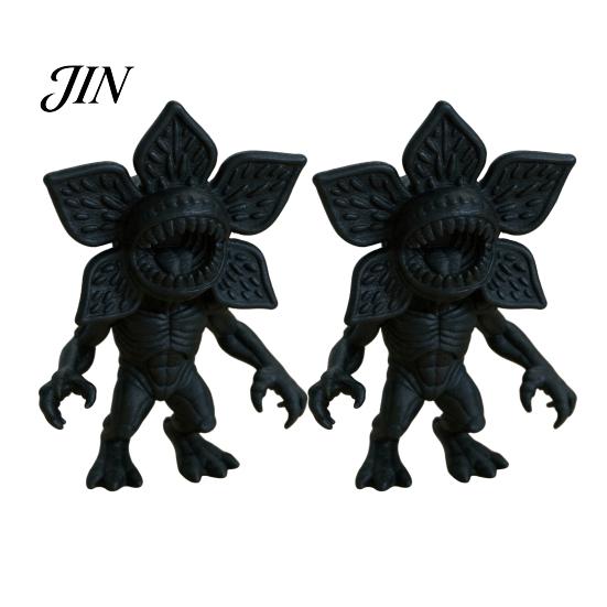 Office Desk Decoration 2Pcs Eerie Duck Figurine, Vintage Horror Statue, Gothic Anti-Yellowing Tabletop Decor for Car Dashboard, Handcrafted