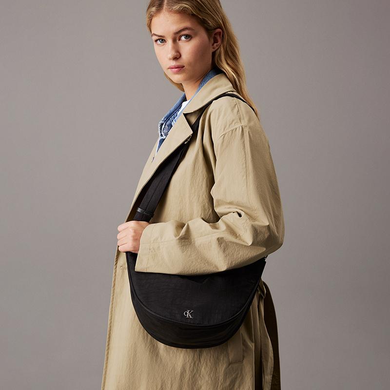 New CALVIN KLEIN Fabric Dumpling Bag, Crossbody Bag Medium Women's Space Black 4K3095G-UB1