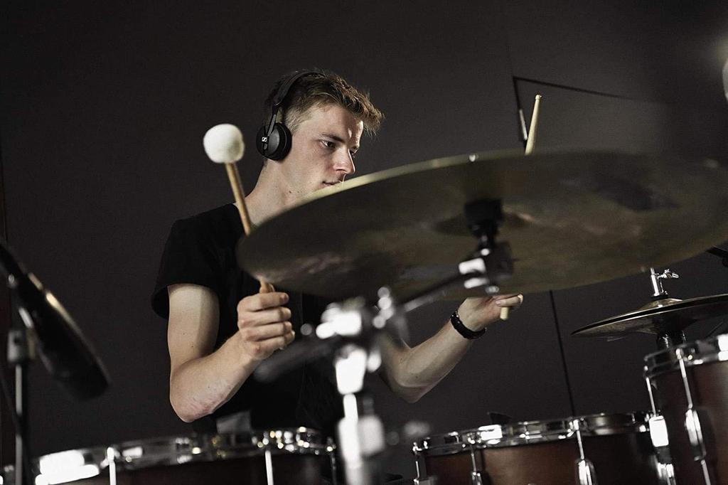 Sennheiser HD 25 Закрытые профессиональные мониторные наушники 506909 Черные Легкие DJ Стандарт []