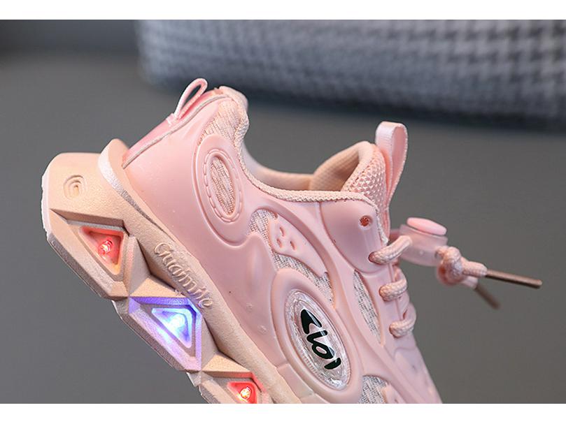 Kids' Breathable Light-Up Sporty Shoes - Lightweight, Soft Sole for Spring & Autumn