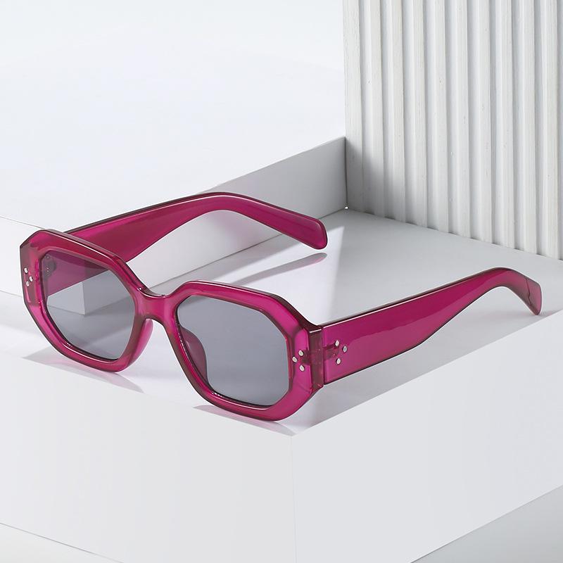 Модные солнцезащитные очки 2023 года с заклепками, полигональной квадратной формы - стиль колор-блок для женщин