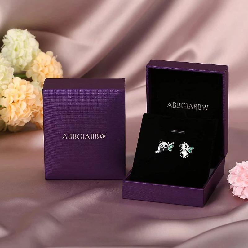 Серьги в виде панды с маленькой индивидуальностью. Свежие и модные детские серьги в стиле «Ниш». Серьги в холодном стиле.