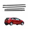 Резиновый уплотнитель водоотводчик для наружного стекла двери на Ford Fiesta 2009-2014