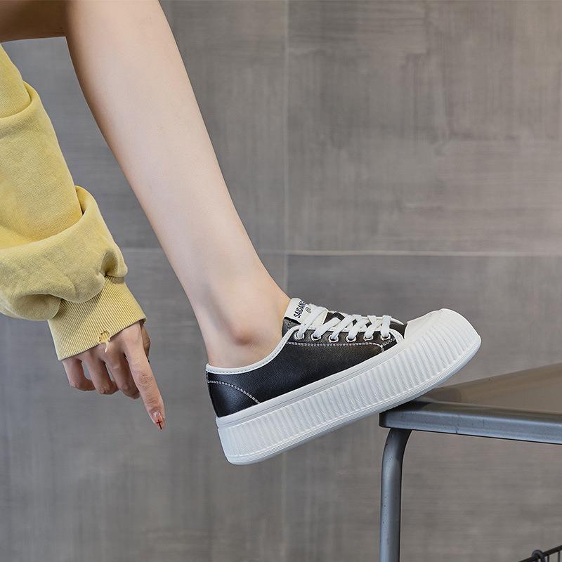 Cute Big Head Shoes Spring Round Head Lace-up Shallow Mouth Leather Thick-soled White Shoes Student Casual Board Shoes